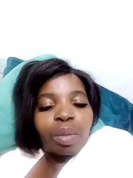 Snapshot of ShySexyBaddiexx chatting on November 2025 10:22:02 PM ShySexyBaddiexx online show from November 2025 10:22:02 PM