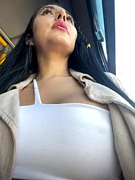 oh nina online show from September 2025 09:20:02 PM