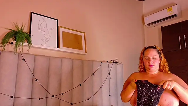 Snapshot of JenaCooper_ chatting on January 2026 07:39:01 PM JenaCooper online show from January 2026 07:39:01 PM