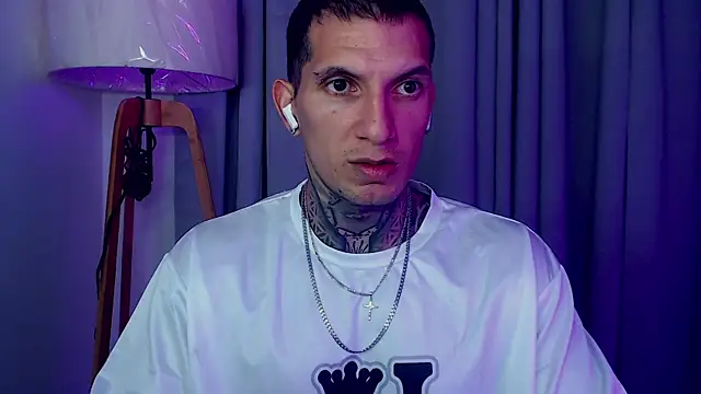 Snapshot of Shane_Clay chatting on October 2025 01:39:02 AM Shane Clay online show from October 2025 01:39:02 AM