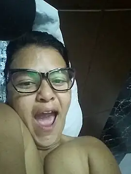 Snapshot of Oceanosexxx chatting on November 2025 04:34:02 AM Oceanosexxx online show from November 2025 04:34:02 AM