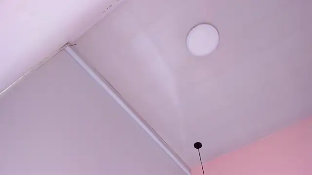 violet myerrs online show from December 2025 01:05:01 PM