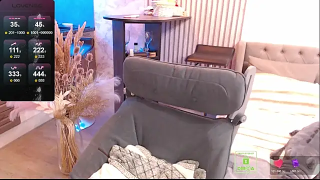 FreeBerryMILF online show from April 2026 08:37:01 PM