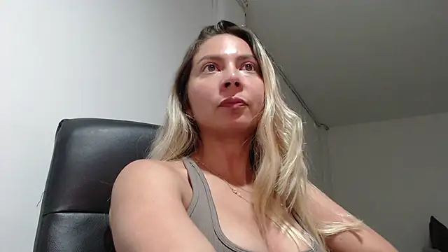 Snapshot of manelyk_17 chatting on March 2026 11:10:01 PM manelyk 17 online show from March 2026 11:10:01 PM