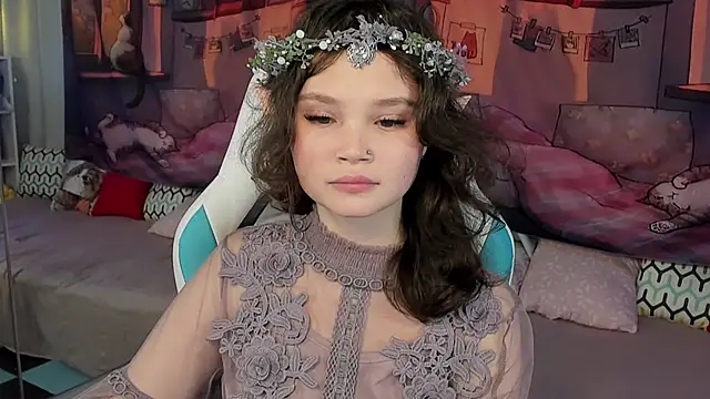 Snapshot of EmilyChaves chatting on October 2025 06:37:02 AM EmilyChaves online show from October 2025 06:37:02 AM