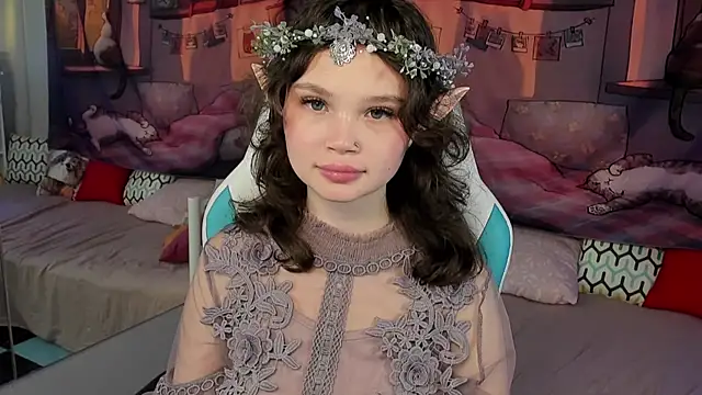 Snapshot of EmilyChaves chatting on October 2025 06:41:02 PM EmilyChaves online show from October 2025 06:41:02 PM