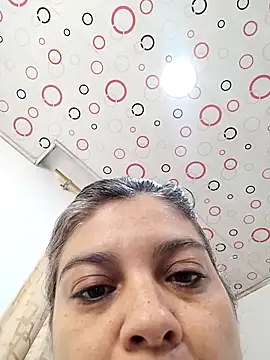 queemking online show from March 2026 09:11:01 PM