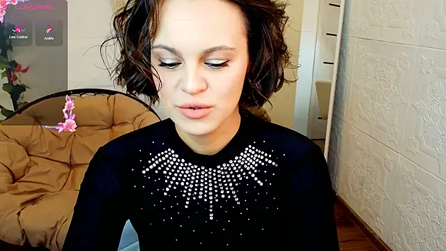 KiraEnergy online show from September 2025 02:00:01 AM