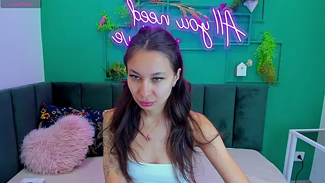 Snapshot of Kat__cat chatting on March 2026 03:34:01 AM Kat cat online show from March 2026 03:34:01 AM
