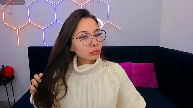 Snapshot of Kat__cat chatting on April 2026 01:33:01 AM Kat cat online show from April 2026 01:33:01 AM