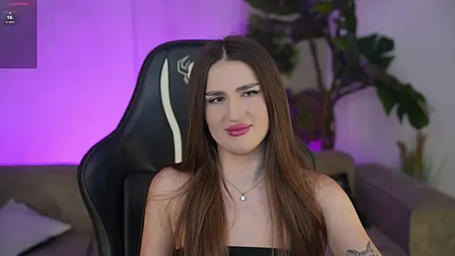 Goldie Flame online show from October 2025 02:33:01 AM