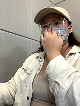 Snapshot of ariel_613 chatting on October 2025 10:04:01 AM ariel 613 online show from October 2025 10:04:01 AM