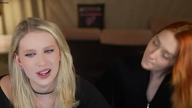 Snapshot of Scarlett_Sweet054 chatting on December 2025 04:14:02 PM Scarlett Sweet054 online show from December 2025 04:14:02 PM