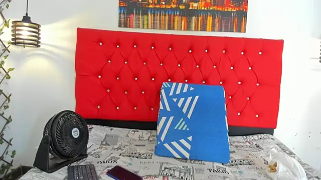 Snapshot of carolinacrus01 chatting on November 2025 02:51:02 PM carolinacrus01 online show from November 2025 02:51:02 PM