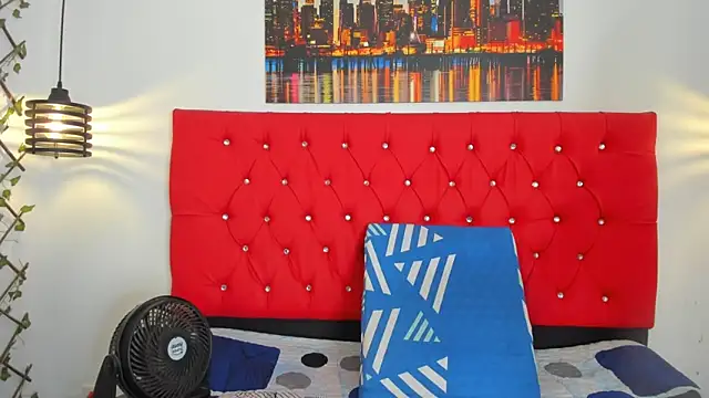 Snapshot of carolinacrus01 chatting on November 2025 02:28:01 PM carolinacrus01 online show from November 2025 02:28:01 PM