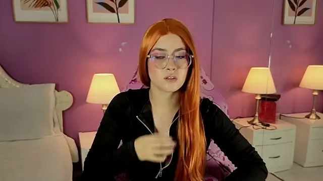 Snapshot of LiLLiAnderson chatting on October 2025 11:43:02 AM LiLLiAnderson online show from October 2025 11:43:02 AM