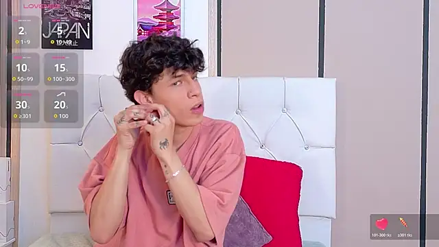 Axel  Evans online show from November 2025 12:26:01 PM