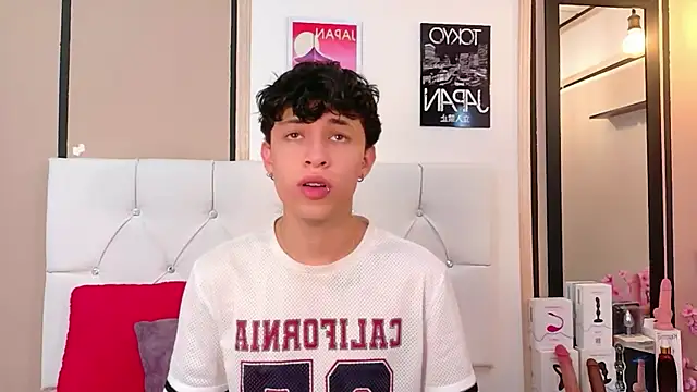 Axel  Evans online show from February 2026 12:42:02 PM