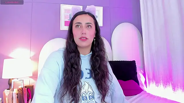 Snapshot of my_aleja_ chatting on October 2025 03:23:02 PM my aleja online show from October 2025 03:23:02 PM