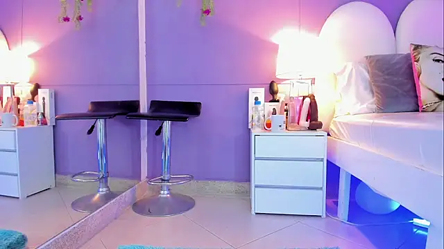 Snapshot of my_aleja_ chatting on November 2025 12:38:02 PM my aleja online show from November 2025 12:38:02 PM