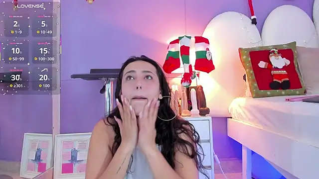 Snapshot of my_aleja_ chatting on December 2025 01:09:01 PM my aleja online show from December 2025 01:09:01 PM