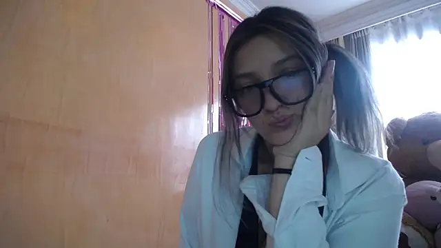 miss lilieth online show from January 2026 08:18:02 PM