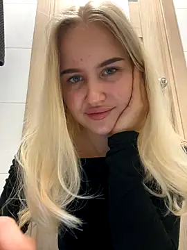 CandyVice online show from December 2025 05:07:02 PM