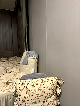 haiyan125216 online show from October 2025 09:51:02 AM