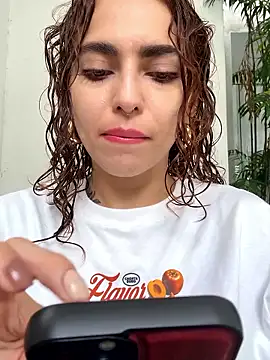 imhelena online show from January 2026 09:17:01 PM