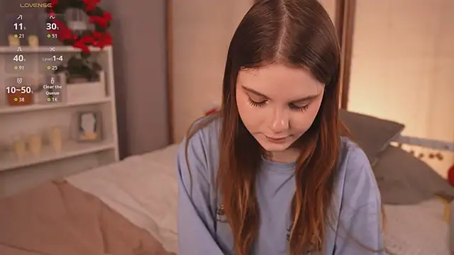 Snapshot of Lu__Lane chatting on December 2025 09:25:01 AM Lu Lane online show from December 2025 09:25:01 AM