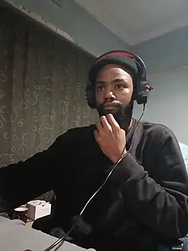 Snapshot of GhostYangempela chatting on November 2025 06:52:02 PM GhostYangempela online show from November 2025 06:52:02 PM