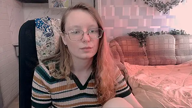 Snapshot of Rommia chatting on October 2025 07:49:02 AM Rommia online show from October 2025 07:49:02 AM