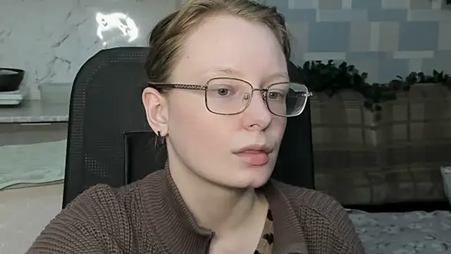 Snapshot of Rommia chatting on October 2025 06:31:02 PM Rommia online show from October 2025 06:31:02 PM