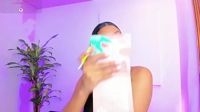 MacarenaSmith online show from December 2025 11:48:02 AM