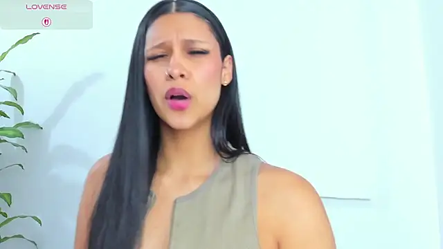 MacarenaSmith online show from December 2025 11:16:02 AM