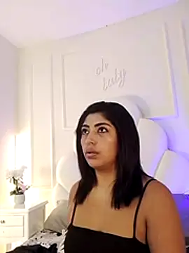 Kaylachannell online show from July 2026 03:32:01 AM