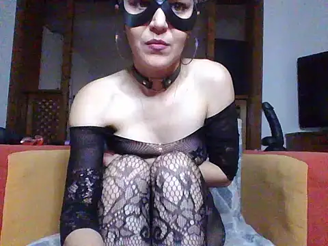RawyRoz online show from May 2026 12:02:01 PM