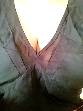 Snapshot of Ponds_beauty chatting on September 2025 06:02:02 AM Ponds beauty online show from September 2025 06:02:02 AM