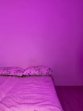 Snapshot of Mihadttraf chatting on October 2025 11:57:01 PM Mihadttraf online show from October 2025 11:57:01 PM