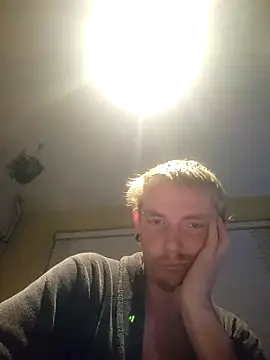 Snapshot of piercingpik chatting on October 2025 05:35:02 PM piercingpik online show from October 2025 05:35:02 PM