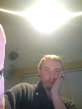 Snapshot of piercingpik chatting on November 2025 08:55:01 PM piercingpik online show from November 2025 08:55:01 PM