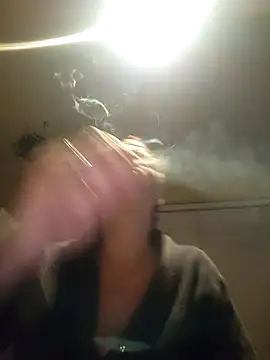 Snapshot of piercingpik chatting on December 2025 10:39:01 PM piercingpik online show from December 2025 10:39:01 PM