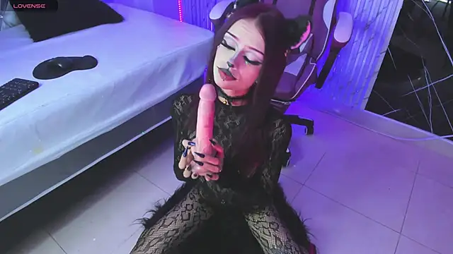 Snapshot of chloe_jacksonn chatting on October 2025 10:53:02 PM chloe jacksonn online show from October 2025 10:53:02 PM