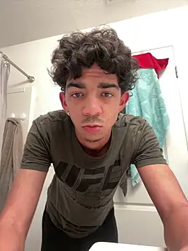 Ryan 12xX online show from November 2025 10:37:02 PM