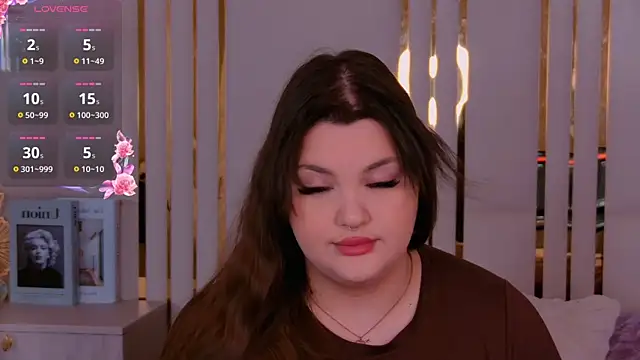 EmilyHyde online show from April 2026 08:53:02 PM