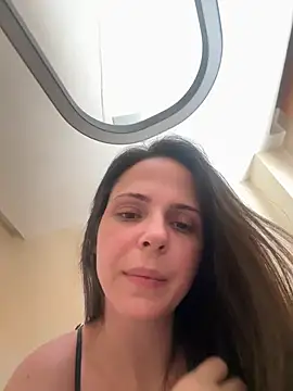 Snapshot of Lady_LauraRose chatting on October 2025 06:48:01 PM Lady LauraRose online show from October 2025 06:48:01 PM