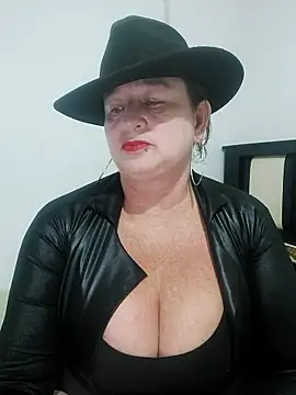 Miss-tetas online show from January 2026 12:25:01 AM