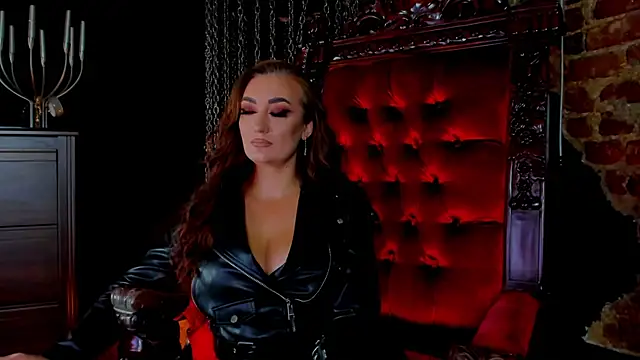 Snapshot of FinDomMya chatting on September 2025 06:46:01 PM FinDomMya online show from September 2025 06:46:01 PM