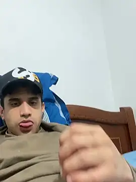 Camachito332 online show from April 2026 12:05:01 AM