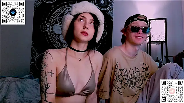 Snapshot of poisondevotion chatting on October 2025 11:00:01 AM poisondevotion online show from October 2025 11:00:01 AM